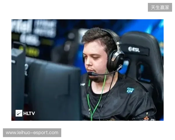 媒体爆料:Eternal Fire计划围绕Calyx和jottAAA搭建国际阵容 媒体爆料:Eternal Fire计划围绕Calyx和jottAAA搭建国际阵容